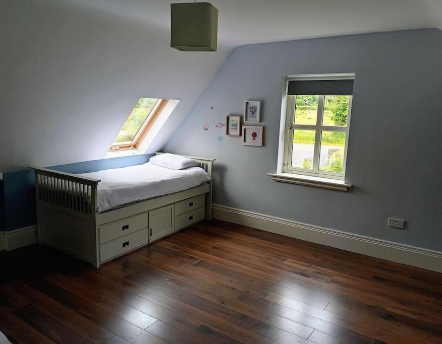 Conveniently Located House To Enjoy All Of Kerry Tralee Exterior photo